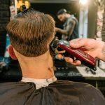 Tunsori moderne pentru adolescenți - ghid complet pentru părinți