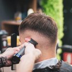 Fade haircut - ghidul complet pentru tunsoarea perfectă